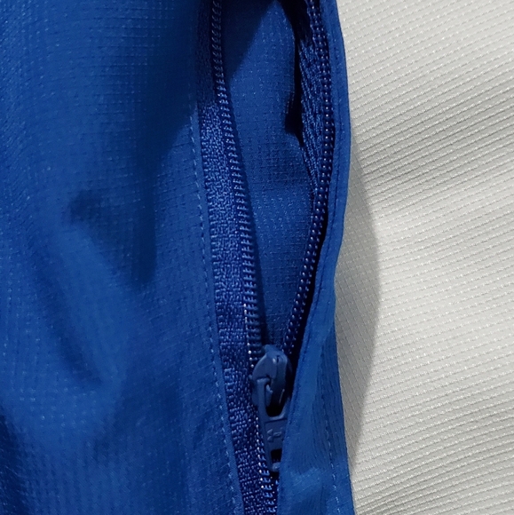 Under Armour men's Windbreaker Jacket. NWT - Picture 5 of 11